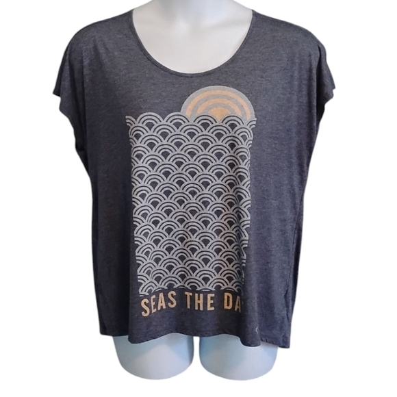 Graphic paper tee - Picture 1 of 4